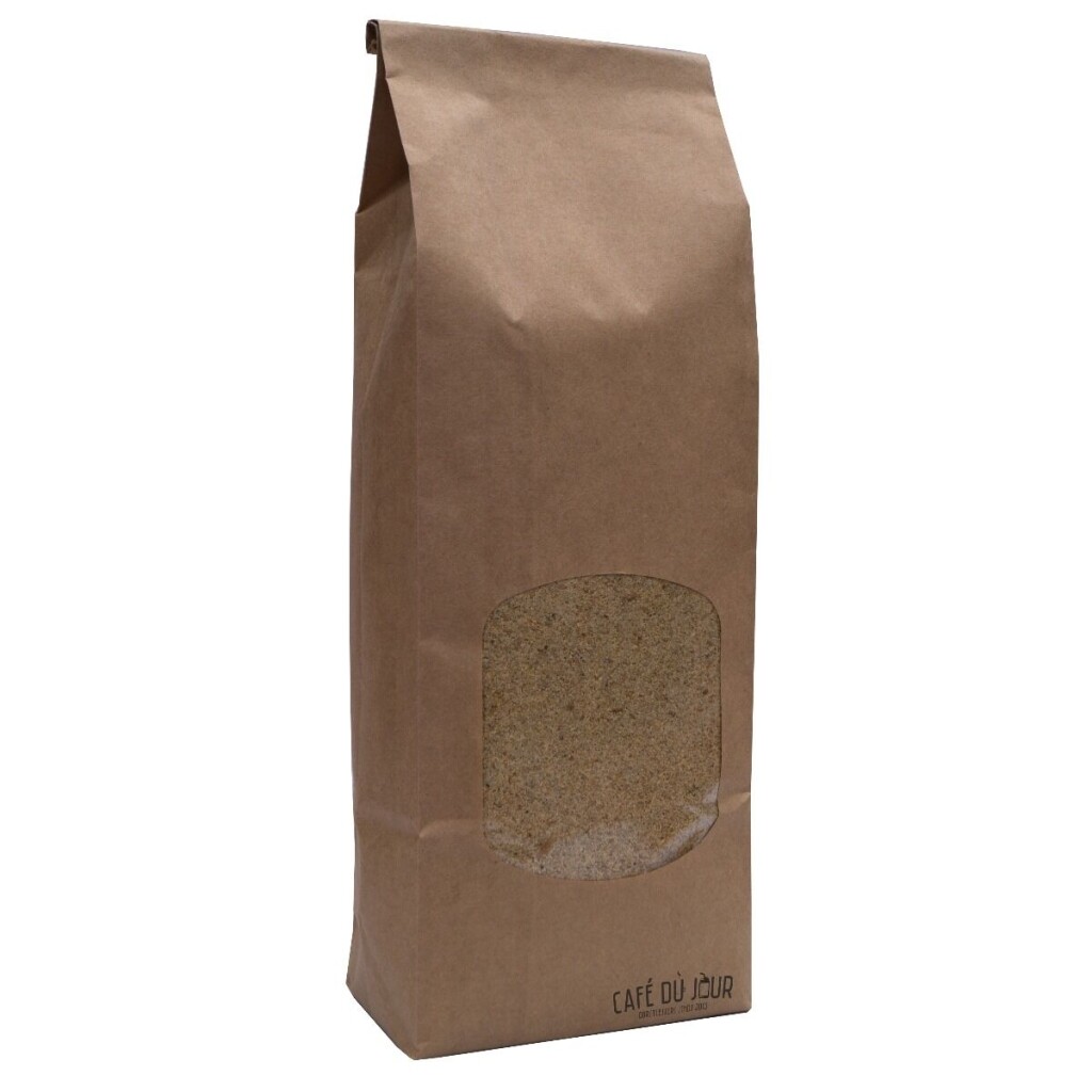 Grüner gemahlener Kaffee in Verpackung